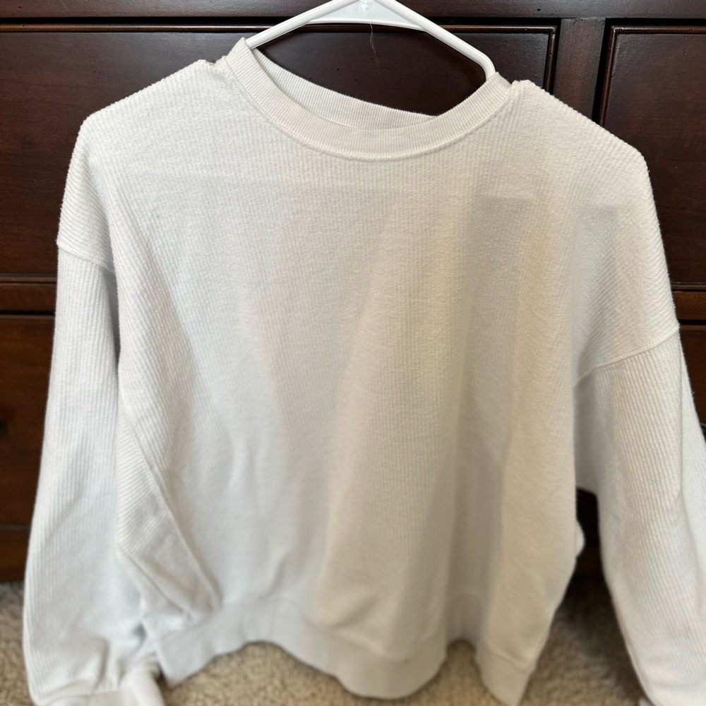 Women’s White Ribbed Crewneck